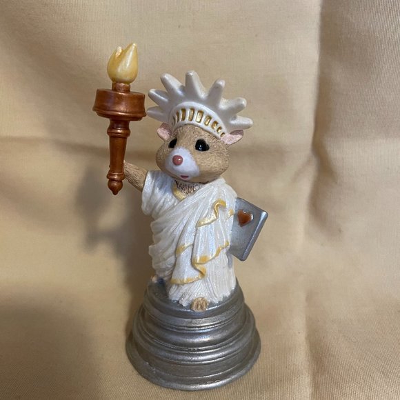 Statue of Liberty  Tender Touches Figurine - Picture 2 of 7